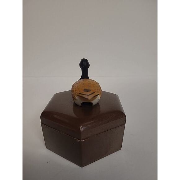 Vintage Duck Trinket Box - Made in Hong Kong - Plastic - FLAWED - Picture 5 of 11